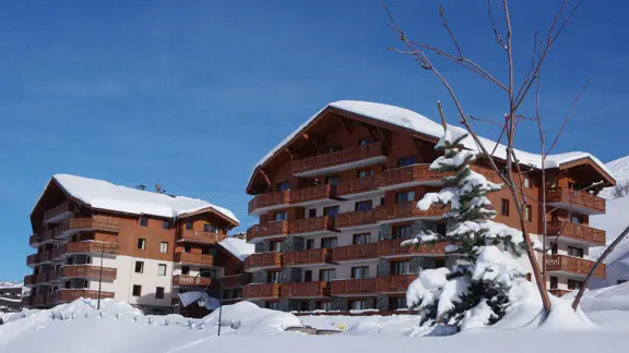 Residence Les Chalets De L'adonis Exterior 2