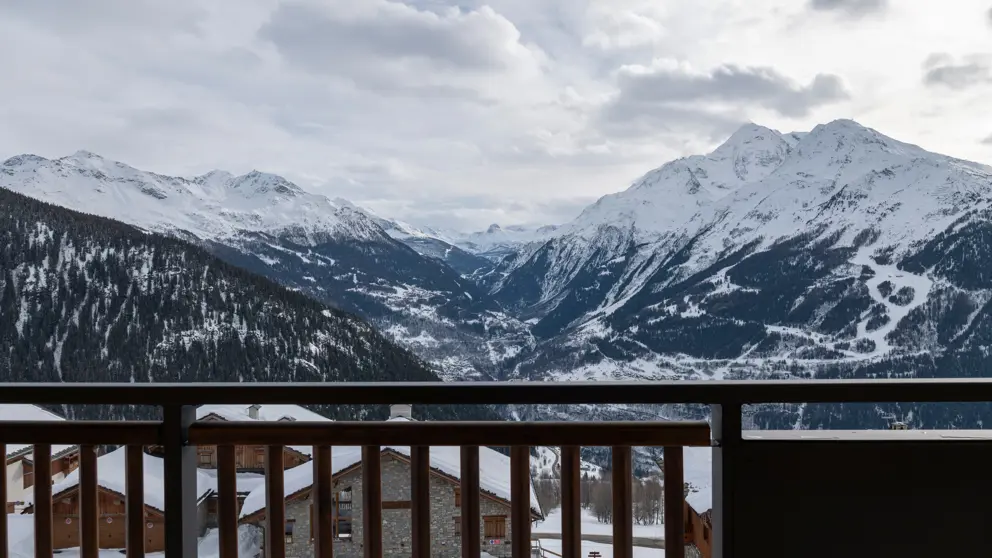 Residence Alpen Lodge Apartments La Rosiere Resort View [2]