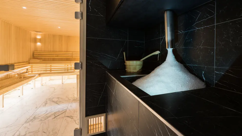 Hotel Fahrenheit Seven Courchevel Relaxation Area Sauna 2 [8]