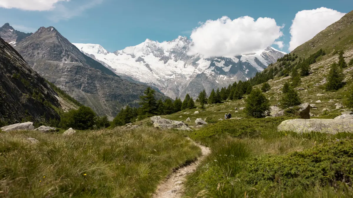 Saas Fee Almagelleralp hiking trail