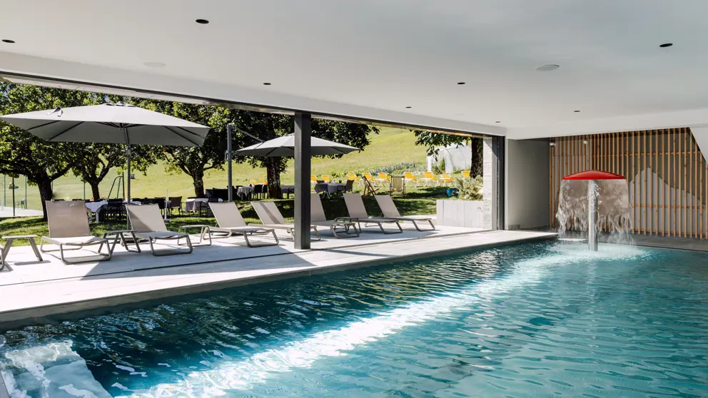 Hotel Les Champ Fleuris Indoor Swimming Pool [4]