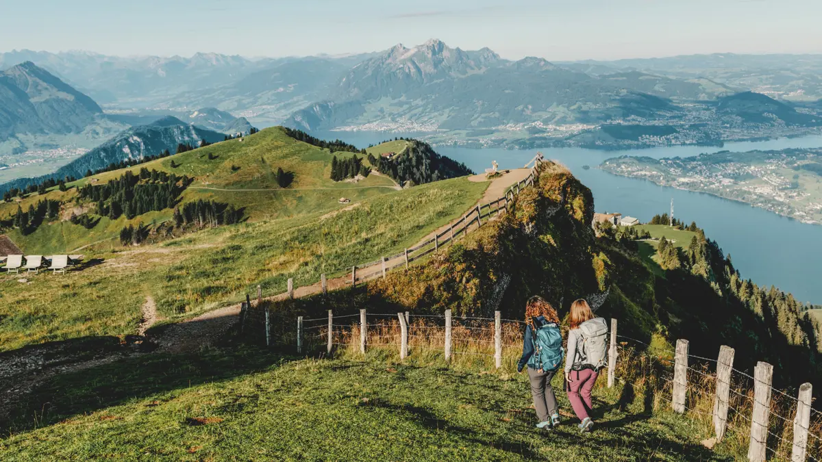 Lucerne Walking On The Tell Trail Mount Rigi (Copyright: Switzerland Tourism Silvano Zeiter)