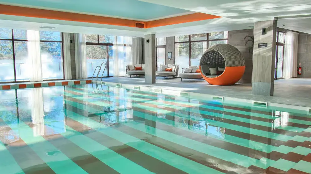 Hotel Panorama Flaine Pool (1)