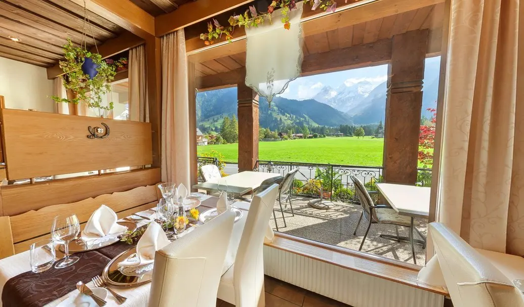 Hotel Bernerhof Kandersteg Restaurant Views