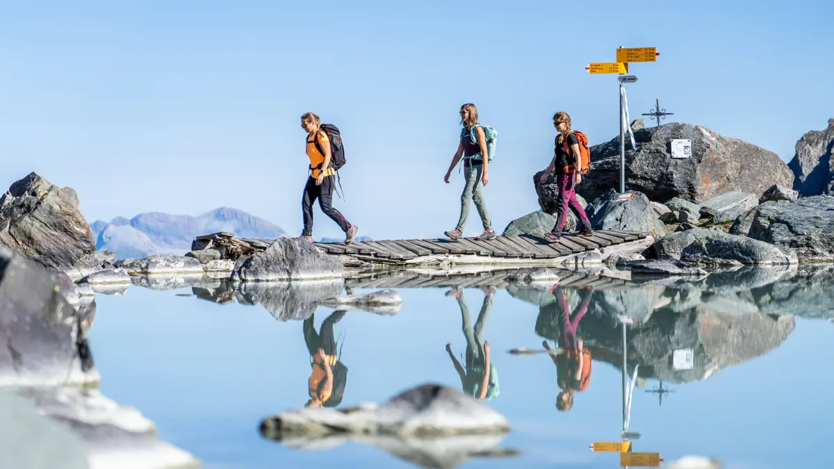 Nendaz Grand Désert lake