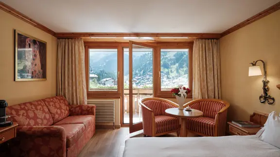 Charm Matterhorn view room