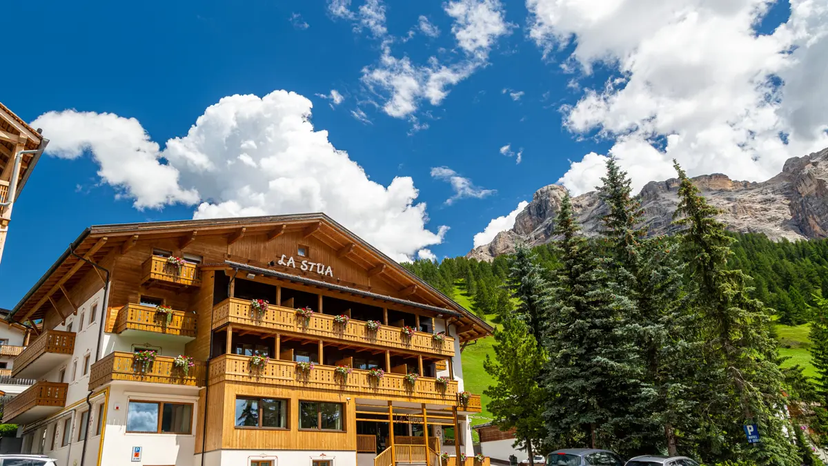 Hotel La Stua San Cassiano Italy (7)