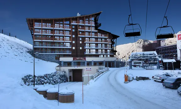 Le Cime Des Arcs, Side View