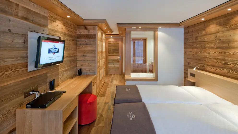 Hotel Schonegg Zermatt Twin Double Charme Room [9]