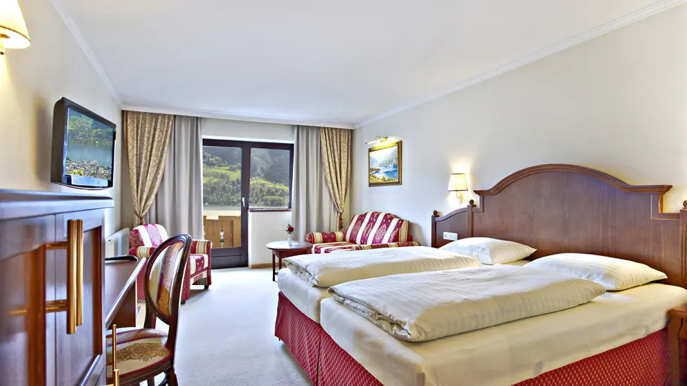 Hotel Berner Zell Am See Junior Suite Lake View [3]