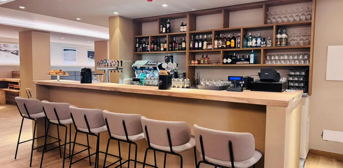 Lift Hotel Sauze Doulx Bar