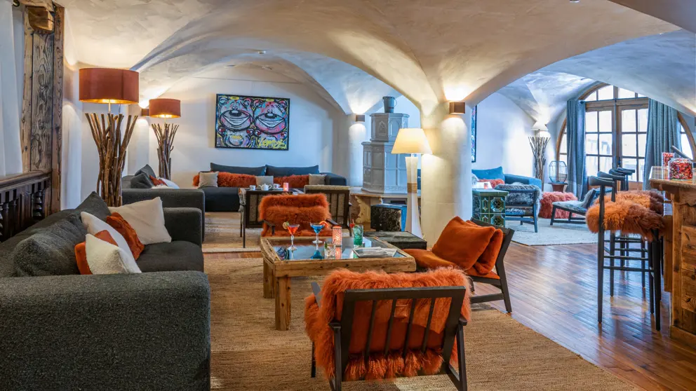 Village Montana Suites Tignes Reception [4]