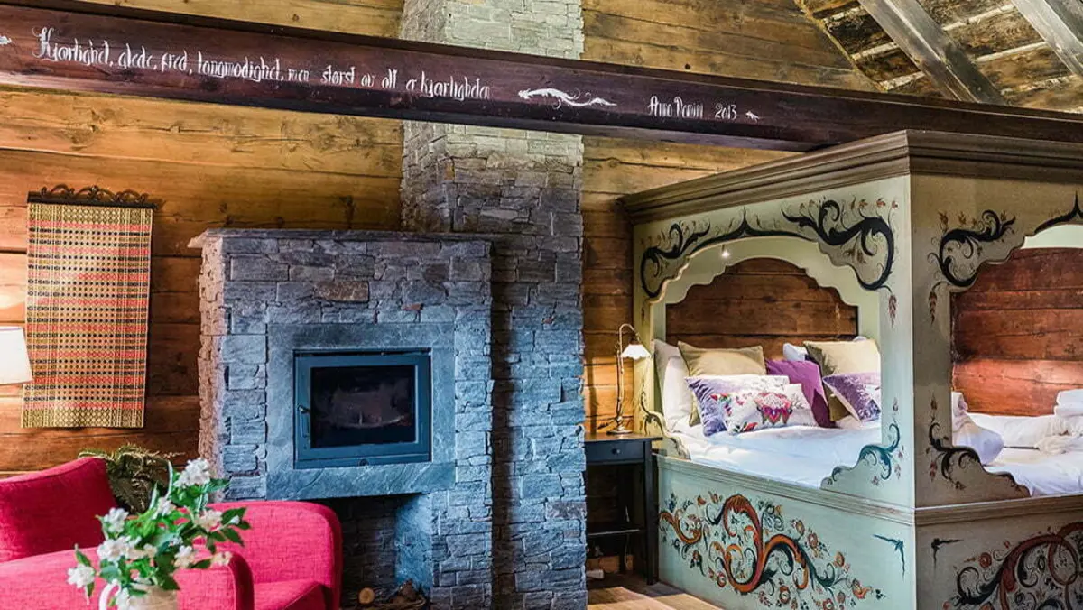 Storeringheim Hotel Voss Eldhuset Historic Room[1]