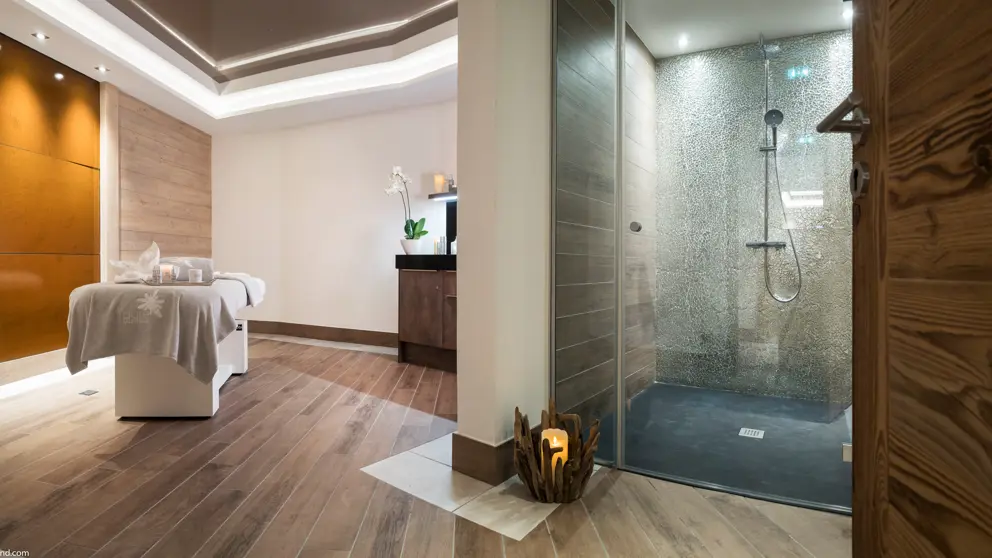Residence Cristal De Jade Chamonix Massage Area [3]