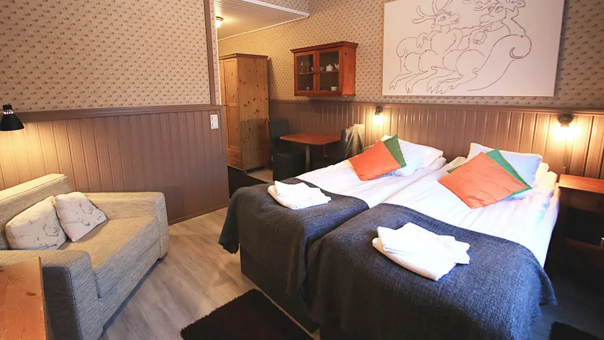 Crazy Reindeer, White Reindeer Bedroom