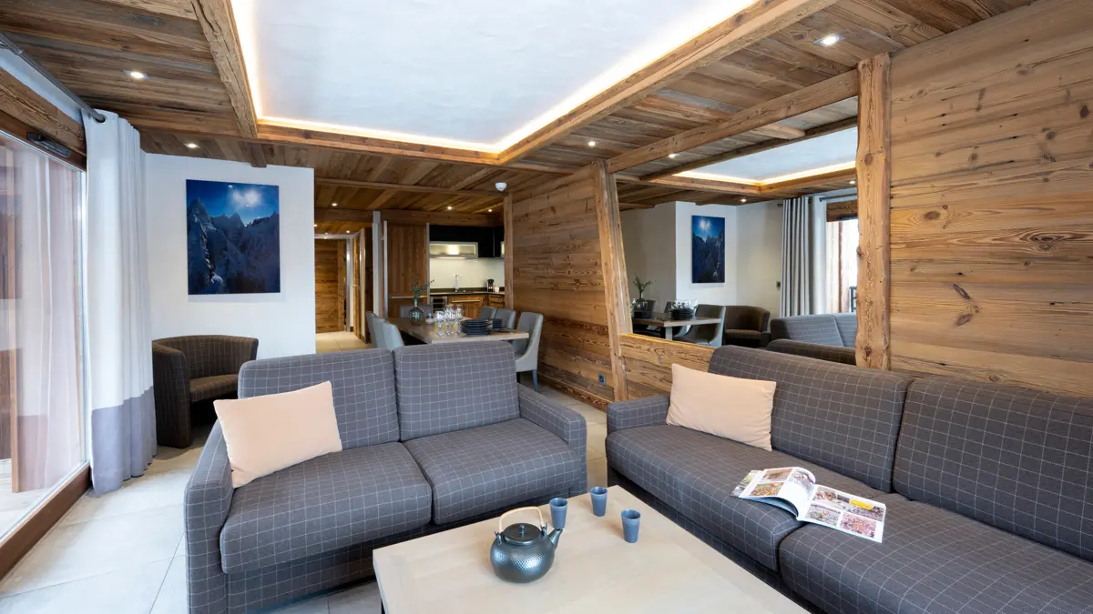Residence Cristal De Jade Chamonix Three Bedroom Apartment Interior