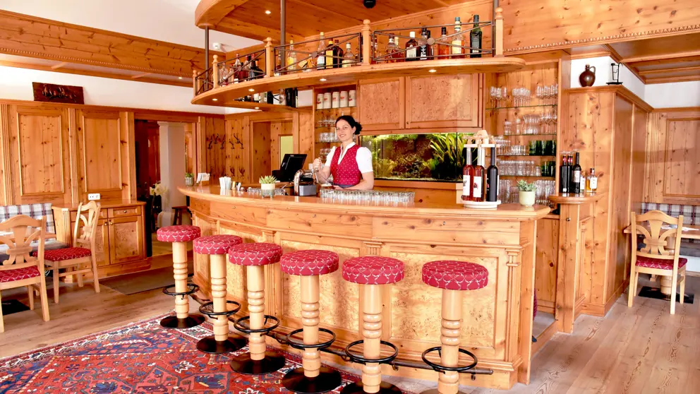 Hotel Crystal St Johann Bar [6]