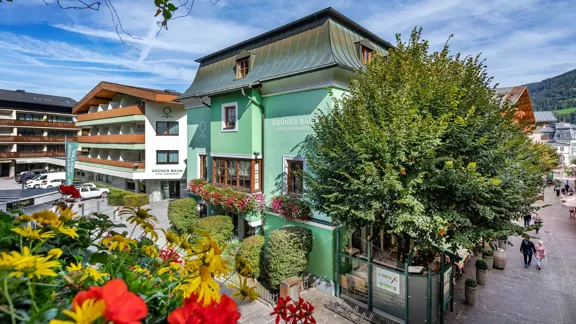 Hotel Gruner Baum Zell Am See Exterior (1)