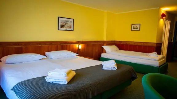 Triple standard room
