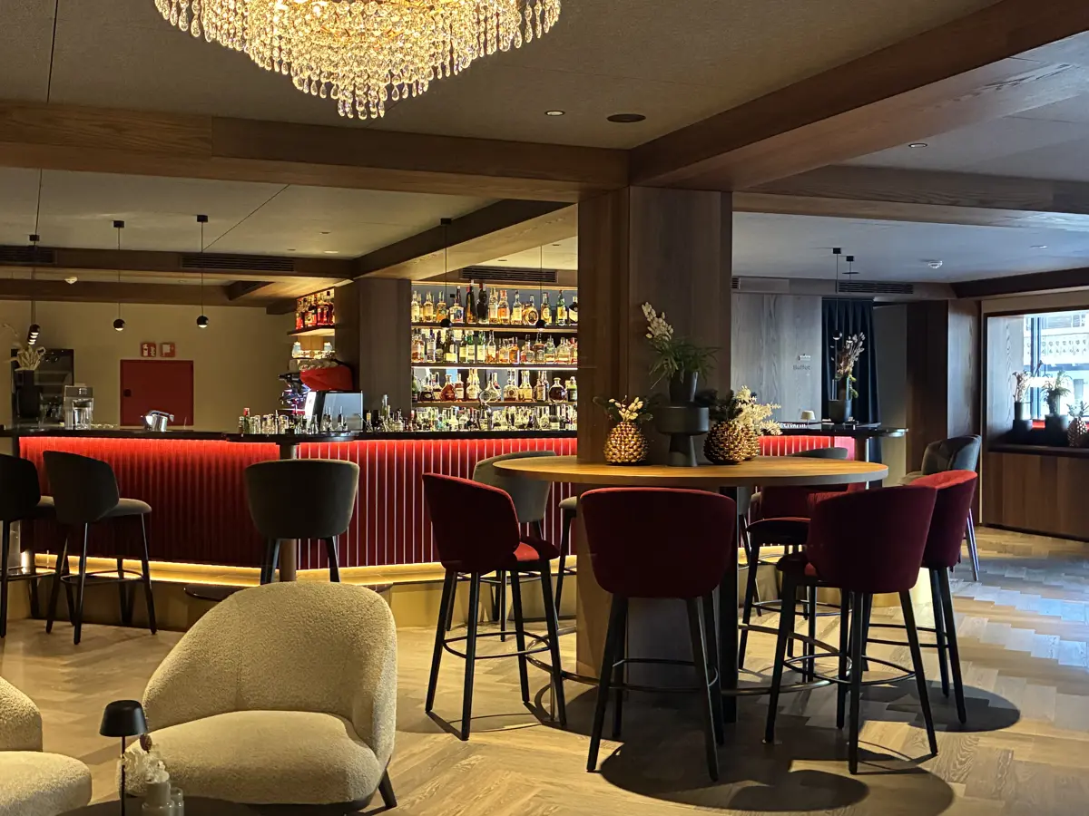 Hotel Oswold Bar Area