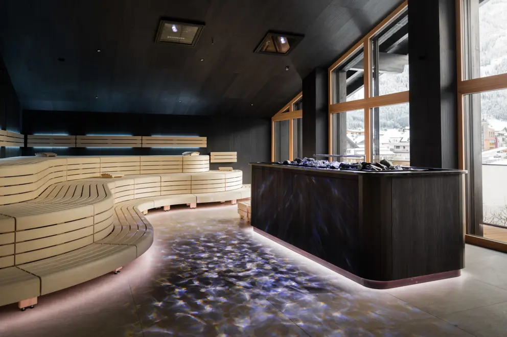 Neuhaus Zillertal Resort Mayrhofen Event Sauna [5]