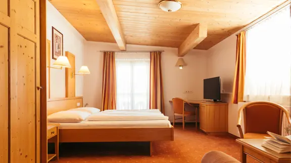 Comfort Austrian twin