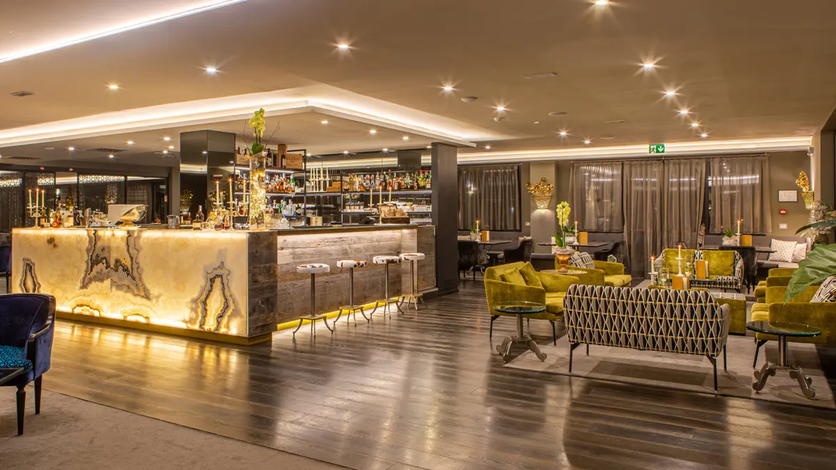 Hotel Spinale Madonna Di Campiglio Italy Bar