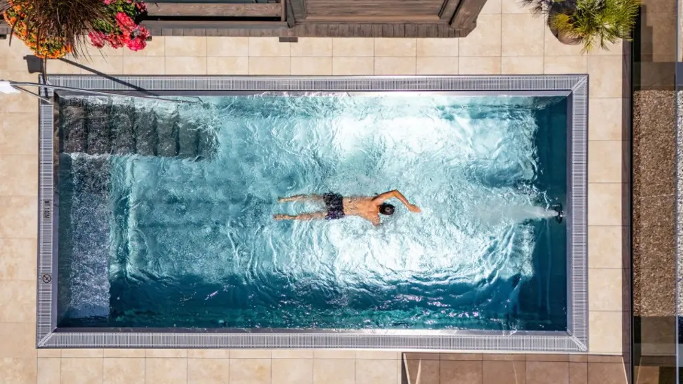 Hotel Eggerwirt Swimming Pool [1]