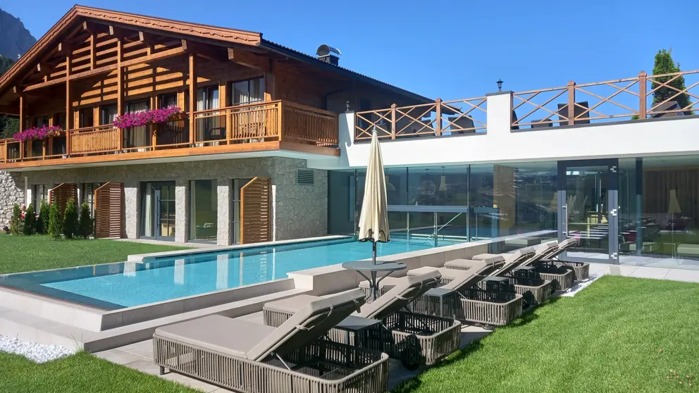 Inghams Italy Dolomites Selva Hotel Rodella External 2 [2]