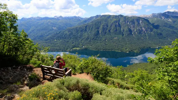 Lake Bohinj Vogar viewpoint (Copyright: www.fotobohinj.com)