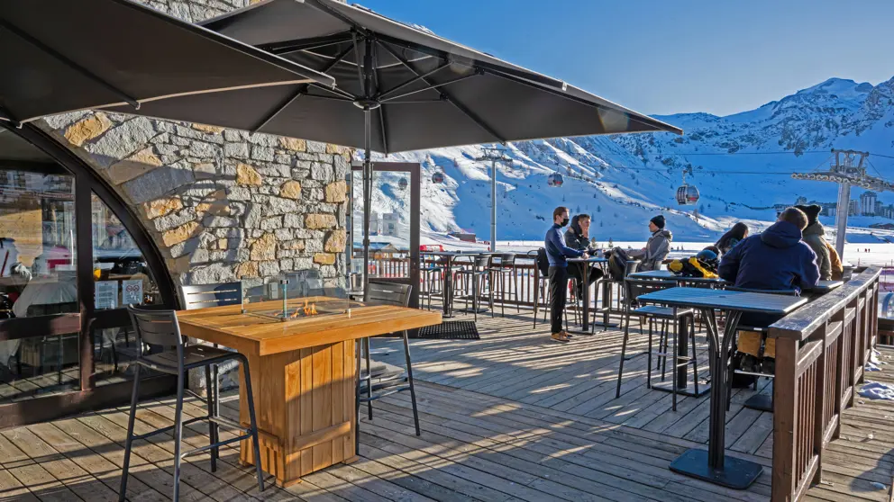 Hotel Levanna Tignes Bar Le Pompon Terrace [4]