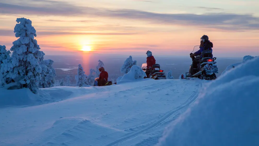 Harriniva Adventure Resort Muonio Snowmobile Safari.J [4]