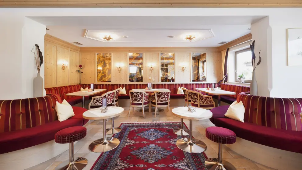 Hotel Tyrol Soll Lounge [9]