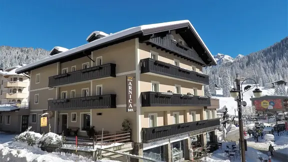 Hotel Arnica Madonna Di Campiglio Italy (3)