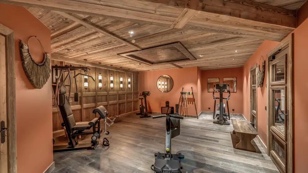 Hotel Le Val d'Isere Fitness Room [2]
