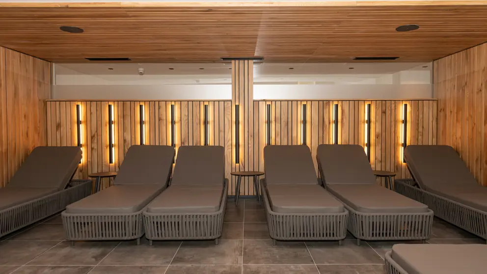 Hotel Tirolerhof Oberau Wellness Loungers [5]