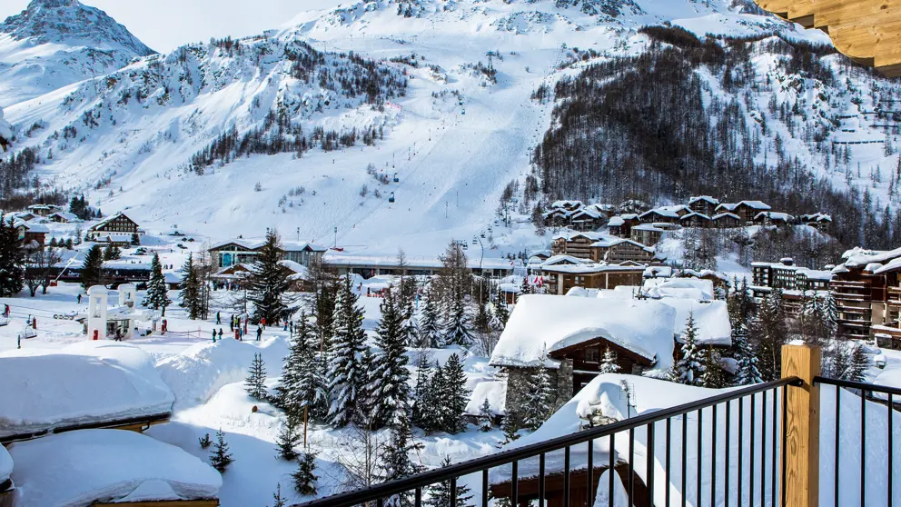 Hotel Ormelune Val D'isere Balcony View©Gilles Trilliard [8]