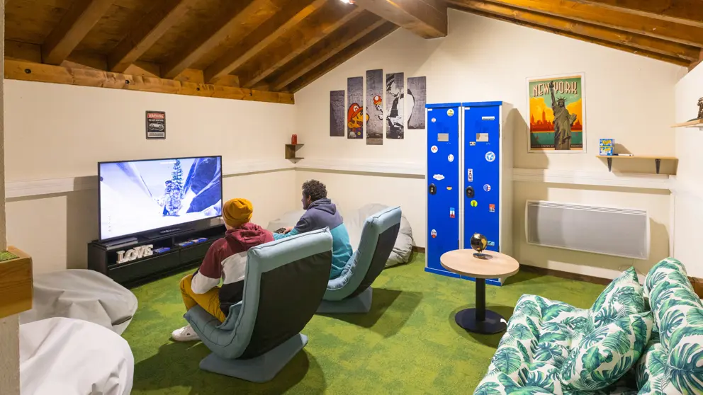 Hotel Des Deux Domaines La Plagne Teen Club [6]