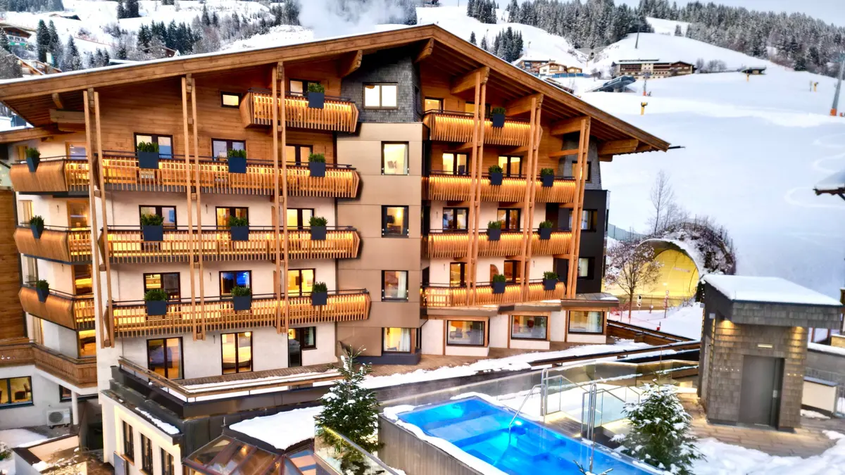 Hotel Kendler Saalbach Exterior (2)