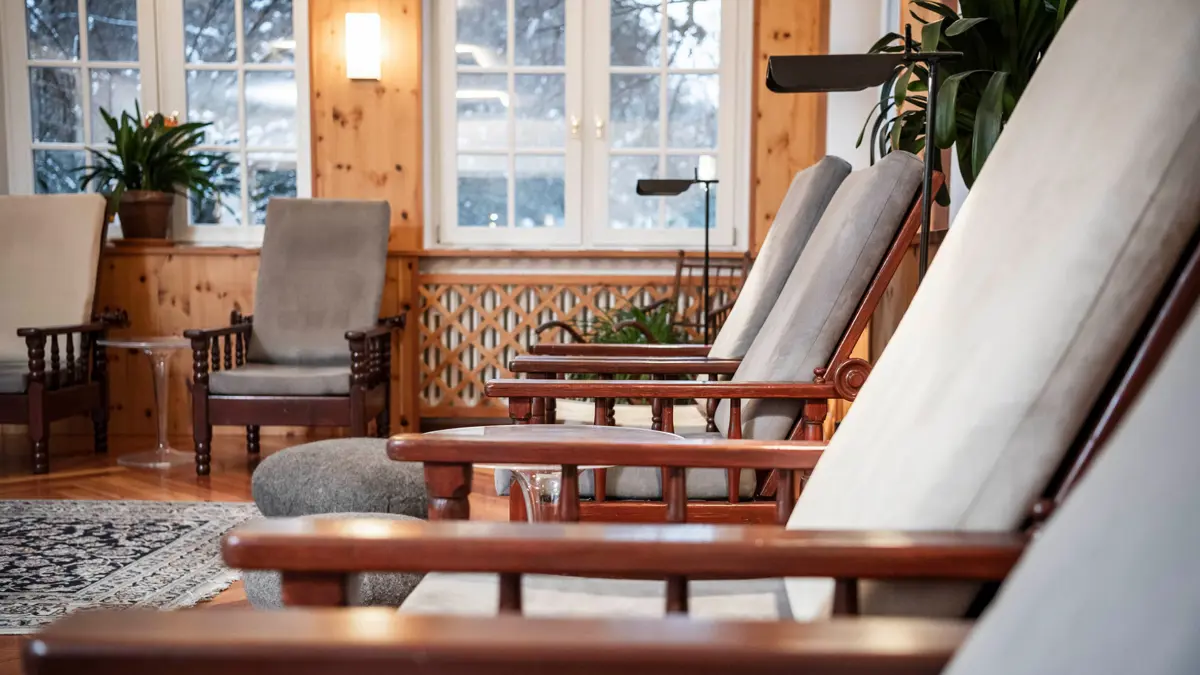 Parkhotel Sole Paradiso Drei Zinnen Dolomites Italy Hallway (C)Hannes Niederkofler (2)