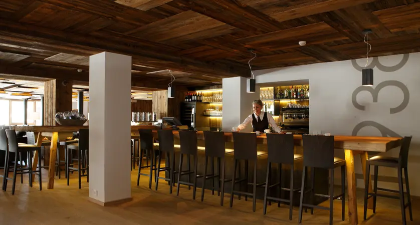 Hotel Col Alto Corvara Dolomites Italy Bar (2)