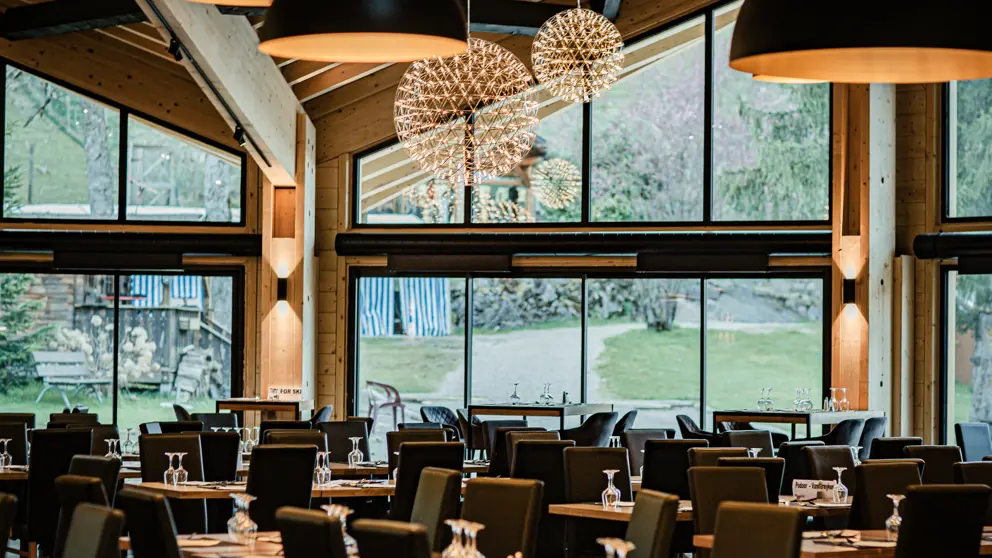 Hotel Le Cret Morzine Restaurant 5 [3]