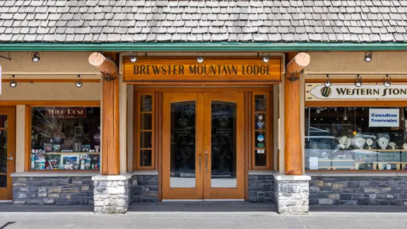Brewsters Mountain Lodge Banff Entrance