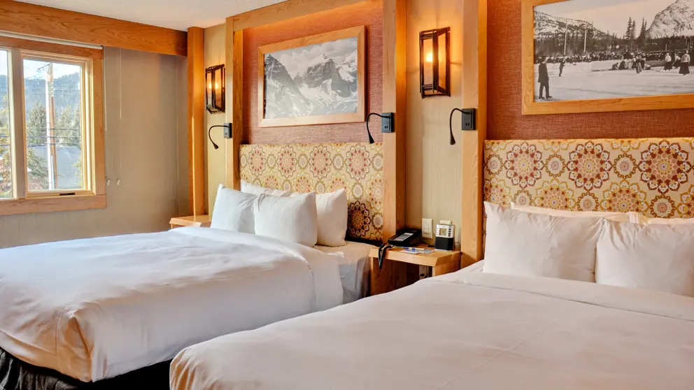 Ptarmigan Inn Banff Superior Room 2 Queens [4]