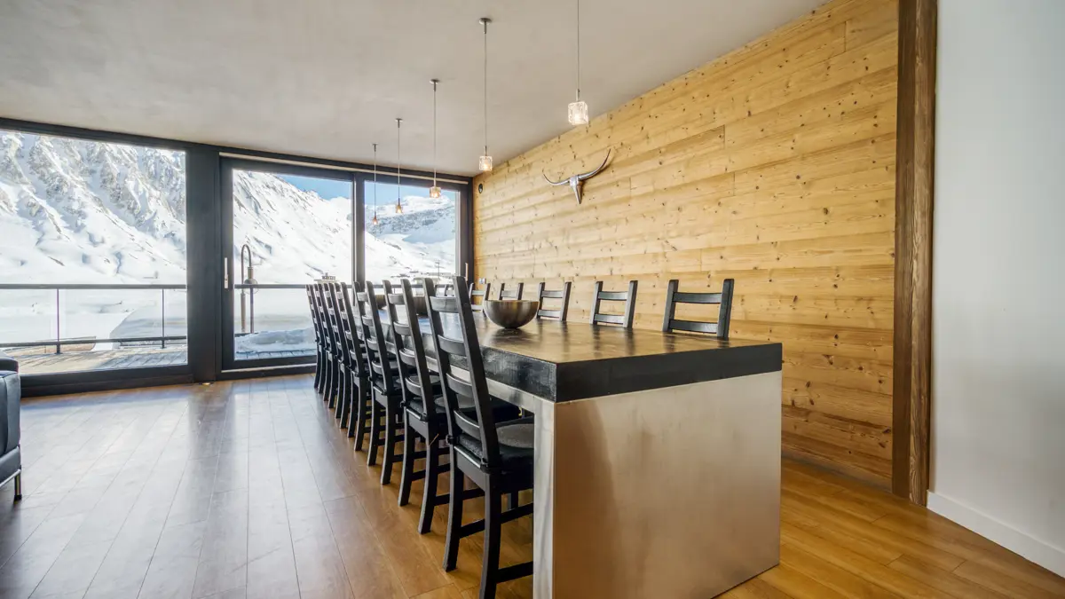 Chalet Arktic Tignes Dining Area