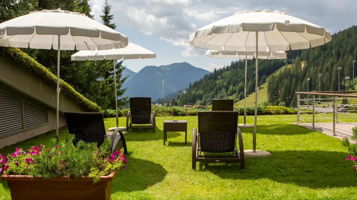 Hotel Cristal Palace Madonna Di Campiglio Communal Spaces (16)
