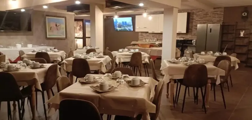 Hotel Genevris Cinz Breakfast Room