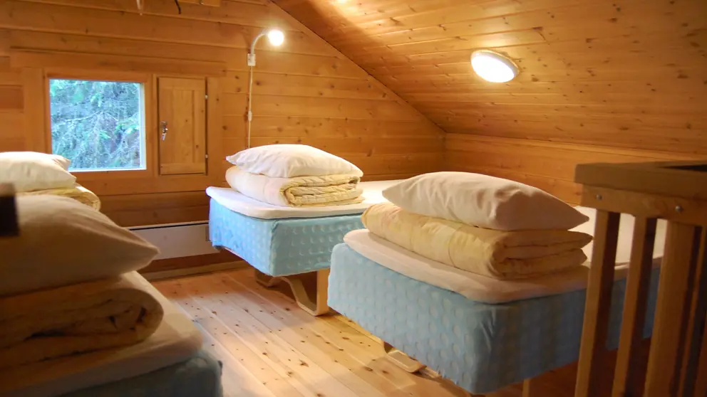 Immelmokit Cabin Typical Mezzanine Twin Beds [2]