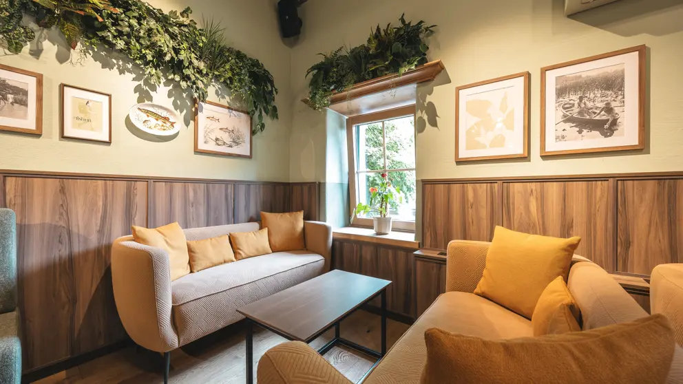 Hotel Fish Inn Zell Am See Lobby 2 [3]