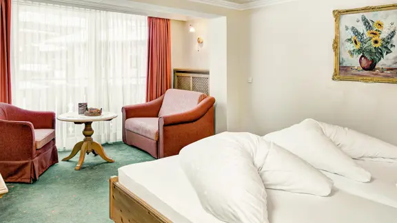 Deluxe Austrian twin